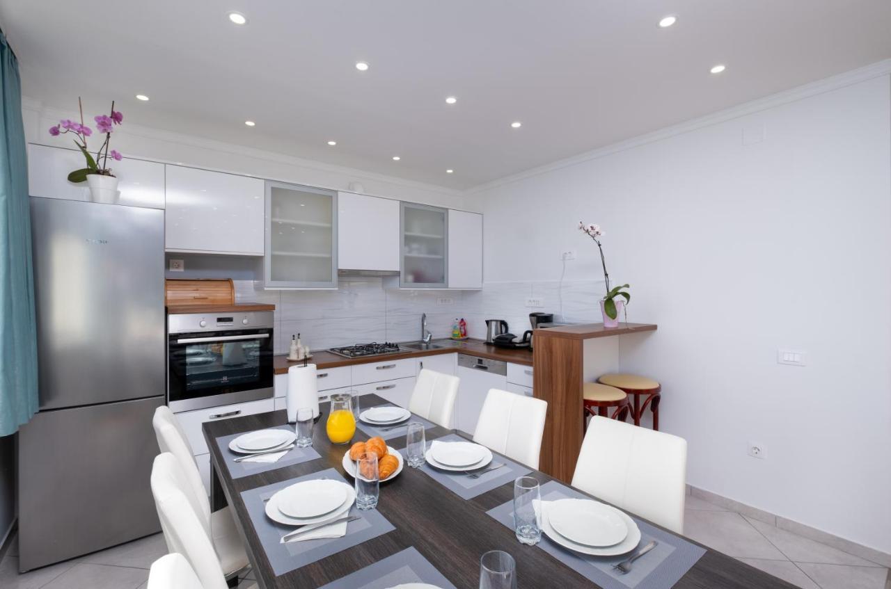 Apartment Dote Mlini Exterior photo